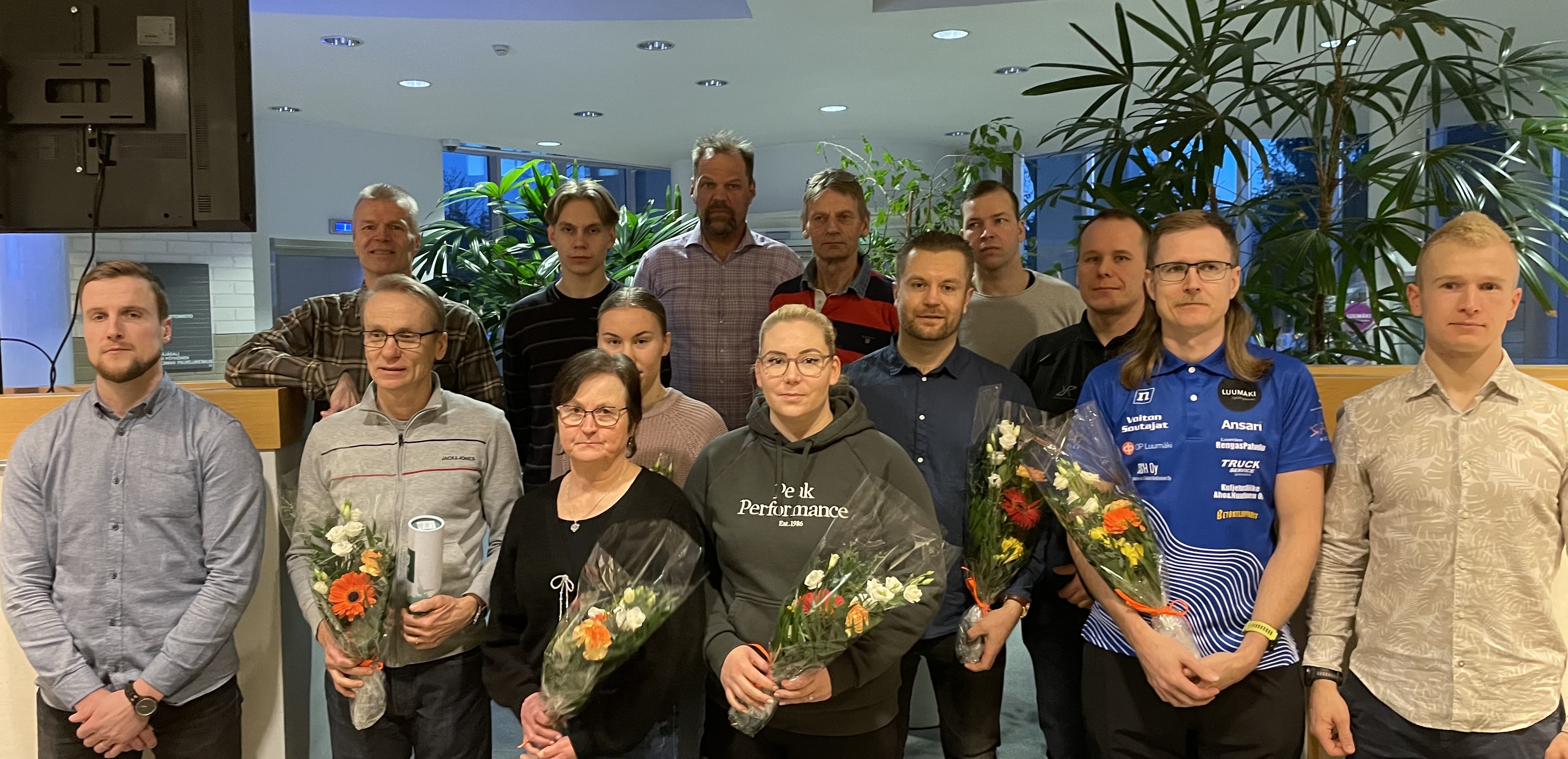 Palkitut urheilijat kuvassa